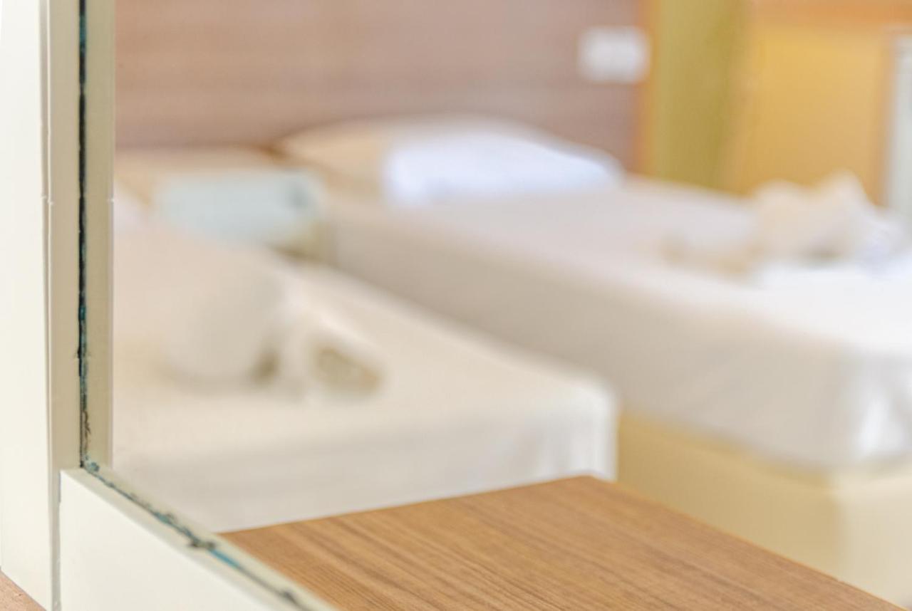 Simple Hotel Hersonissos Sun מראה חיצוני תמונה