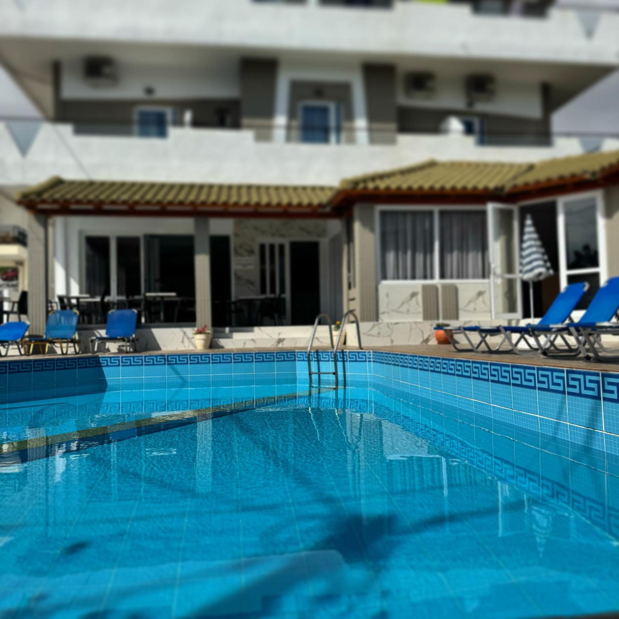 Simple Hotel Hersonissos Sun מראה חיצוני תמונה