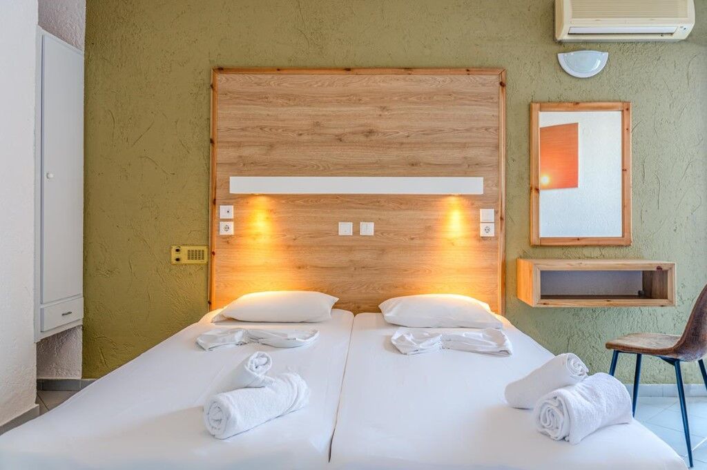 Simple Hotel Hersonissos Sun מראה חיצוני תמונה