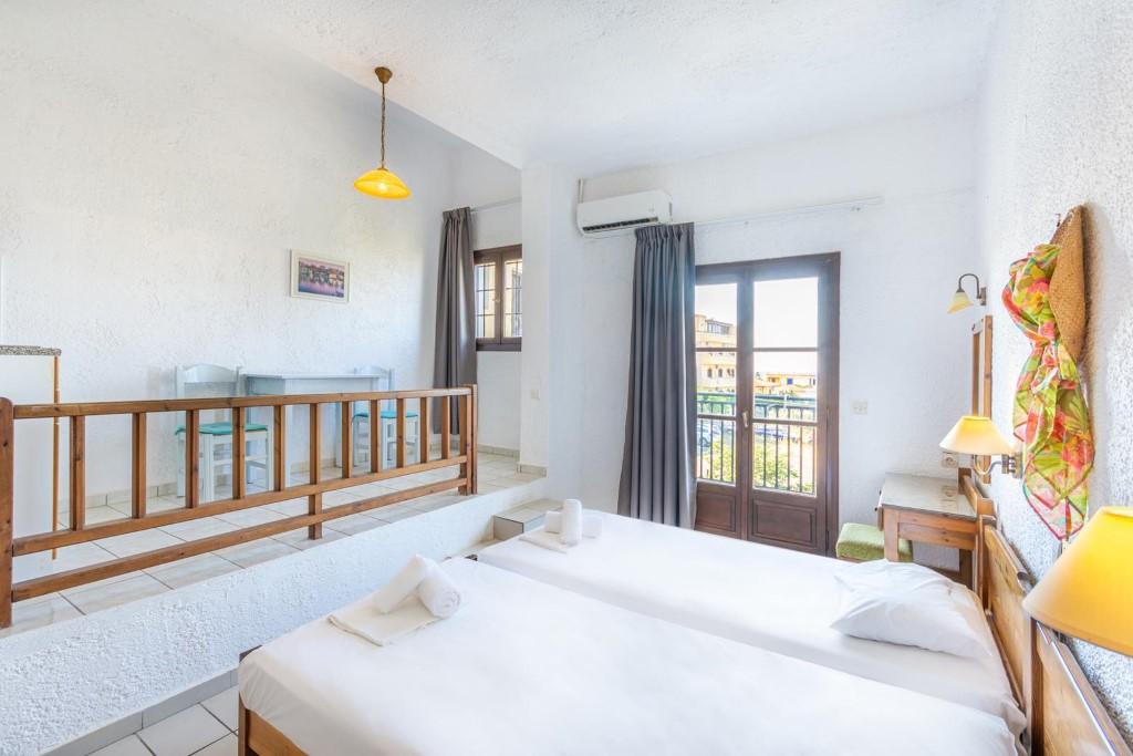 Simple Hotel Hersonissos Sun מראה חיצוני תמונה